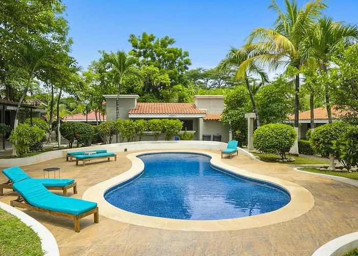 Apartment Walk To Beach! W/ Pool Access At Club Voca