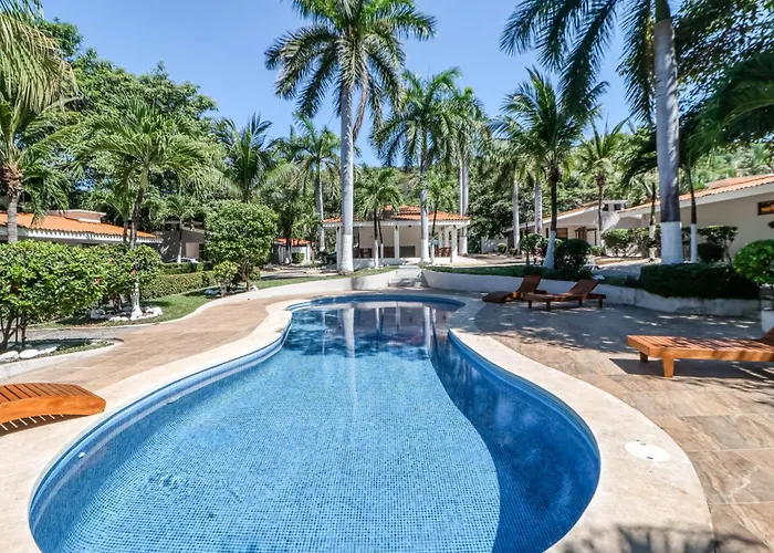 Apartment Walk To Beach! W/ Pool Access At Club Voca Coco